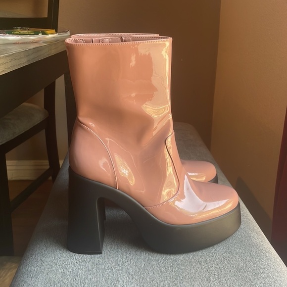 EUC WOMENS GB PINK PLATFORM BOOTS 10M - Picture 5 of 14